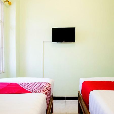 Oyo 1419 Rhona Guest House Syariah Yogyakarta Exterior foto