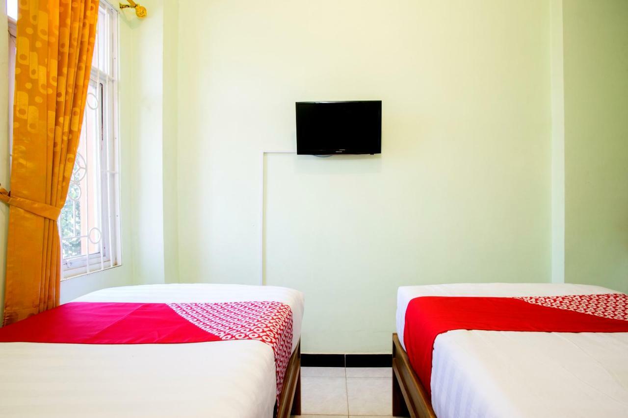 Oyo 1419 Rhona Guest House Syariah Yogyakarta Exterior foto