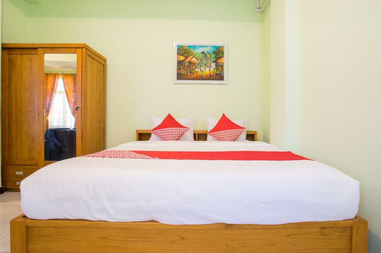 Oyo 1419 Rhona Guest House Syariah Yogyakarta Exterior foto