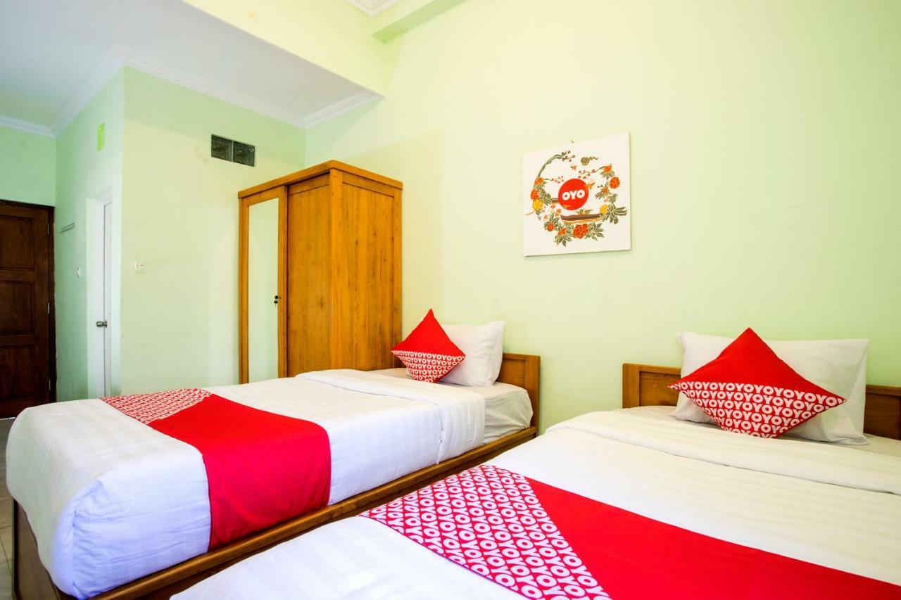 Oyo 1419 Rhona Guest House Syariah Yogyakarta Exterior foto